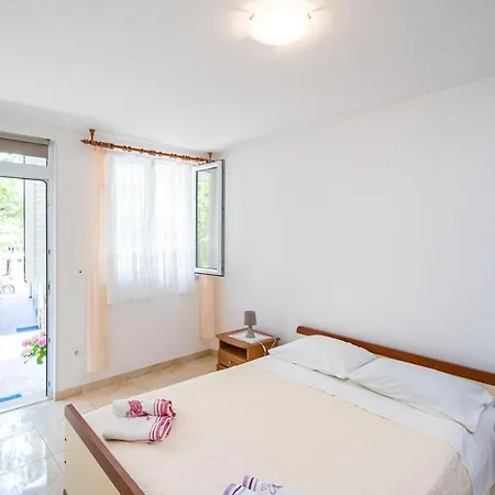 Zarac アパート *